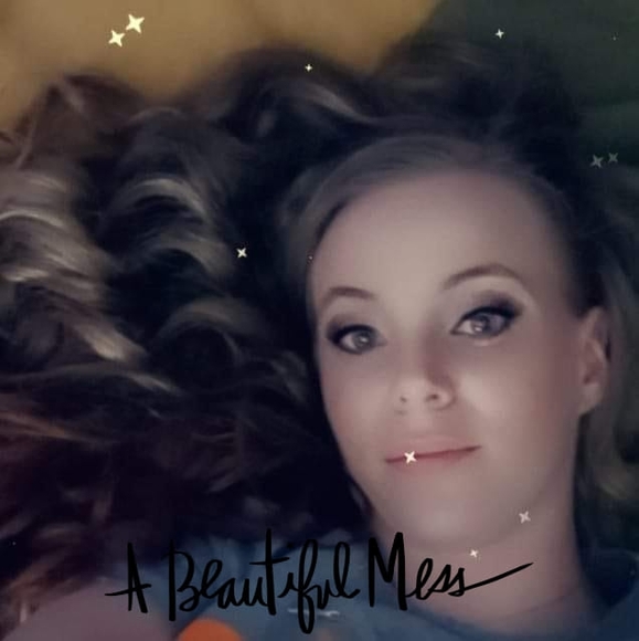 lyndieholliday